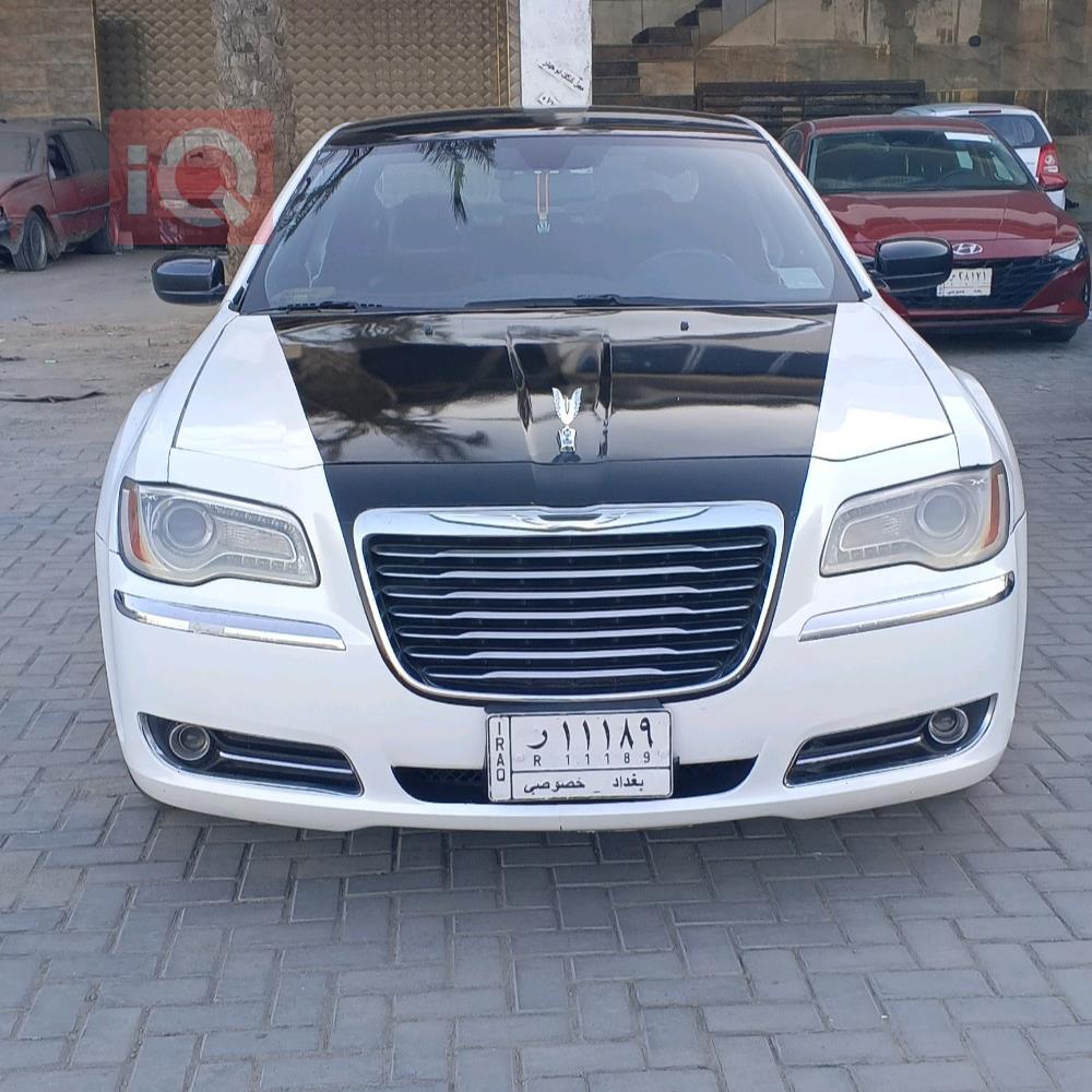 كرايسلر 300